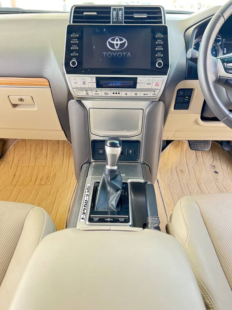 Toyota Prado TX limited 2.7 6