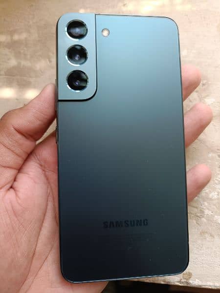 Samsung galaxy S22 Non pta 3
