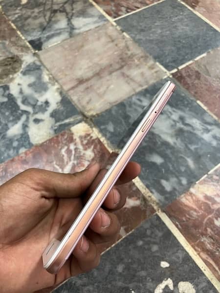 Oppo f1s 10 by 10 condition P T A Approved, phone number /03260229598 5