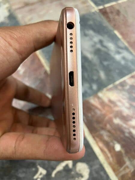 Oppo f1s 10 by 10 condition P T A Approved, phone number /03260229598 4