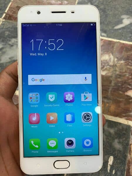 Oppo f1s 10 by 10 condition P T A Approved, phone number /03260229598 6