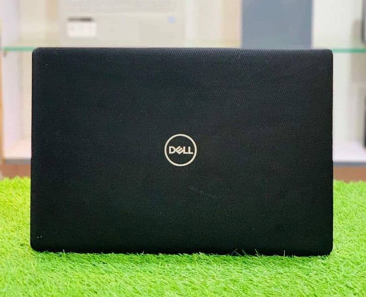 Touch Dell Core i3 8th Gen Ultra Slim Display 15.6 256GB SSD 1