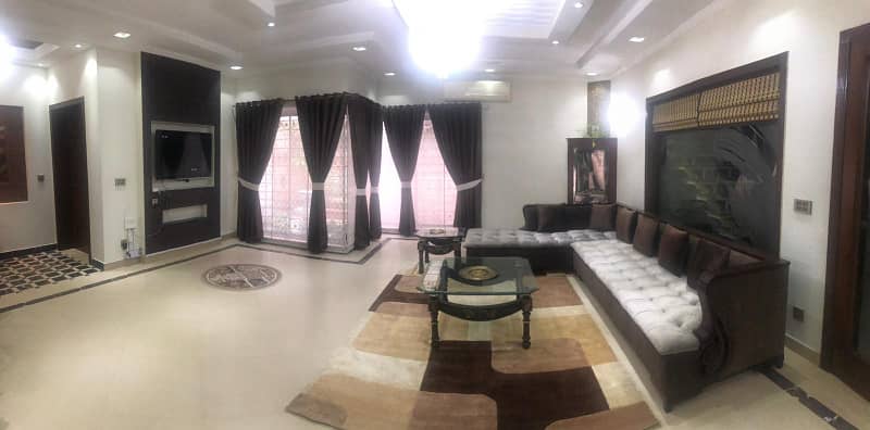 D H A Lahore 1 kanal Owner Build Design House Fully Furnished with 100% Original pics available for Rent 44