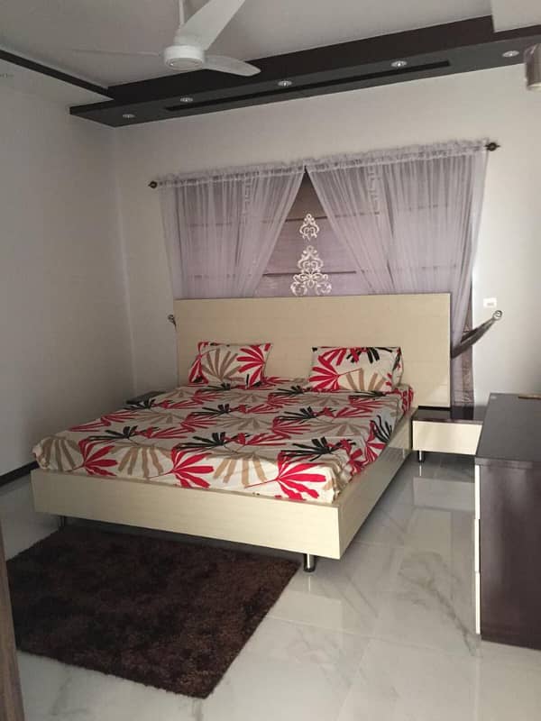 DHA Lahore 1 Kanal Owner Build Design House Full Furnished With Swimming Pool With100% Original Pics Available For Rent 39