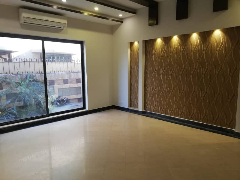 D H A Lahore 1 Kanal Faisal Rasool Design House With 100% Original Pics Available For Rent 10