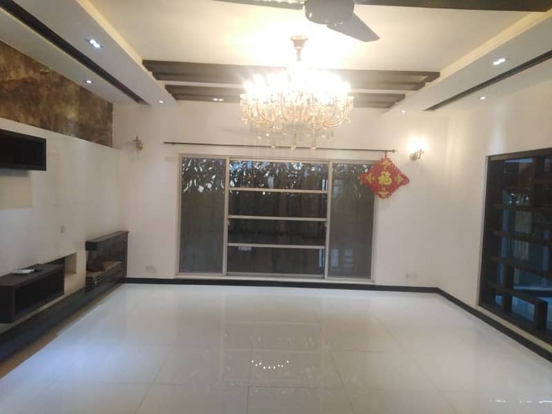 D H A Lahore 1 Kanal Mazher Munir Design House With 100% Original Pics Available For Rent 14