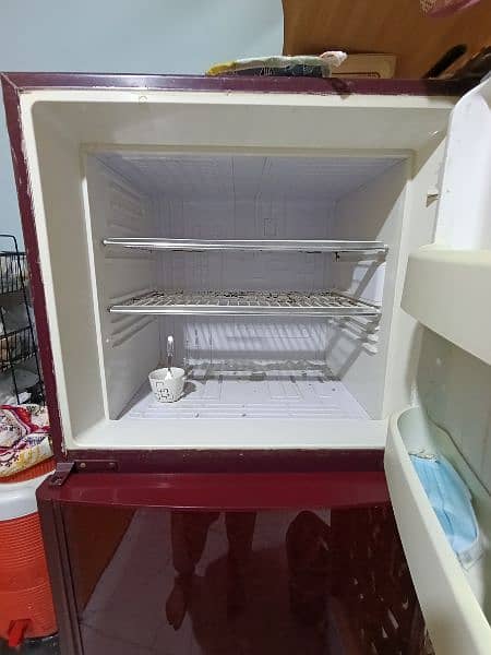 Orient Refrigerator Invogue full size 2