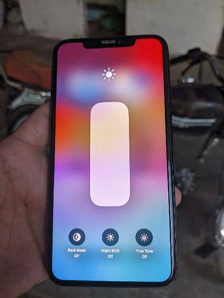 i phone 11 pro max 256gb duel sim Approved 5