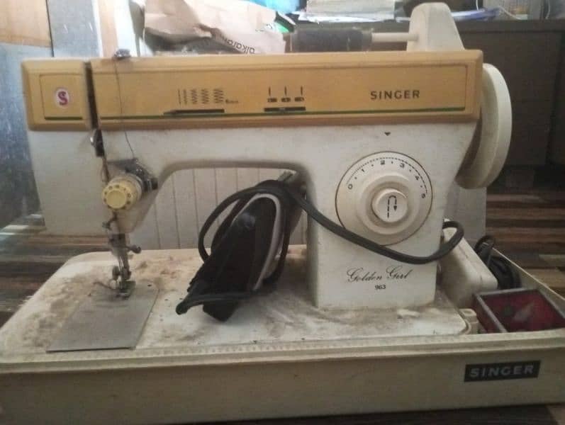 Singer sewing machine 1