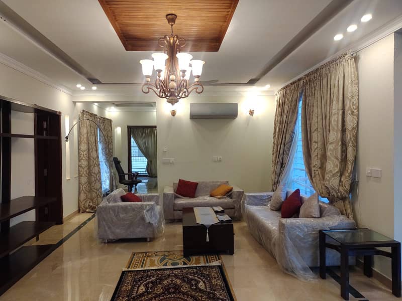 D H A Lahore 1 Kanal Brand New Owner Build Design House Fully Furnished Full Basement With 100% Original Pics Available For Rent 15