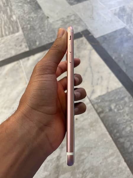 iPhone 7plus non pta 32 gb battery health 77 10 by 9 condition 3