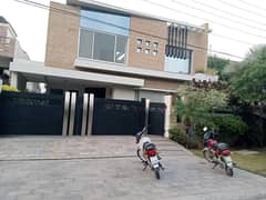 D H A Lahore 1 Kanal Mazher Munir Design House With 100% Original Pics Available For Rent