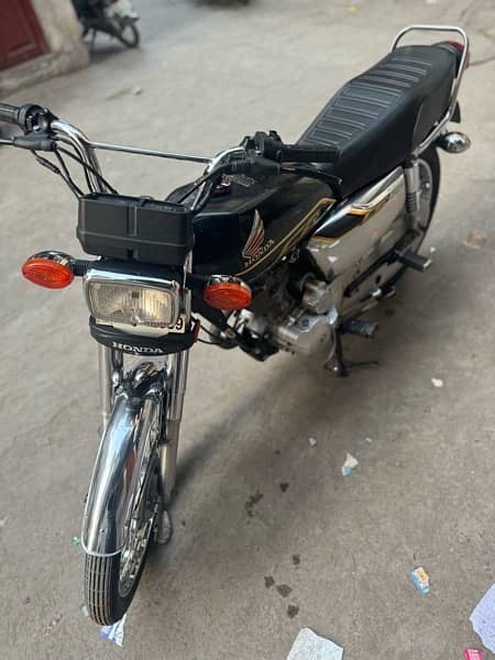 HONDA 125 SE 5