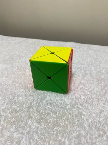 Dino cube 0