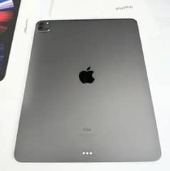 iPad Pro M1 chip 128 GB 2021 model 0349/097/0445 my WhatsApp number