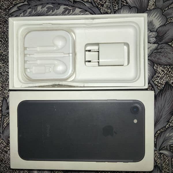 Apple iPhone 7 Non-Pta | Water Pack | With all accessories 6