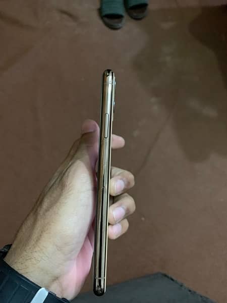 Iphone 11 Pro Max Pta Approved 5