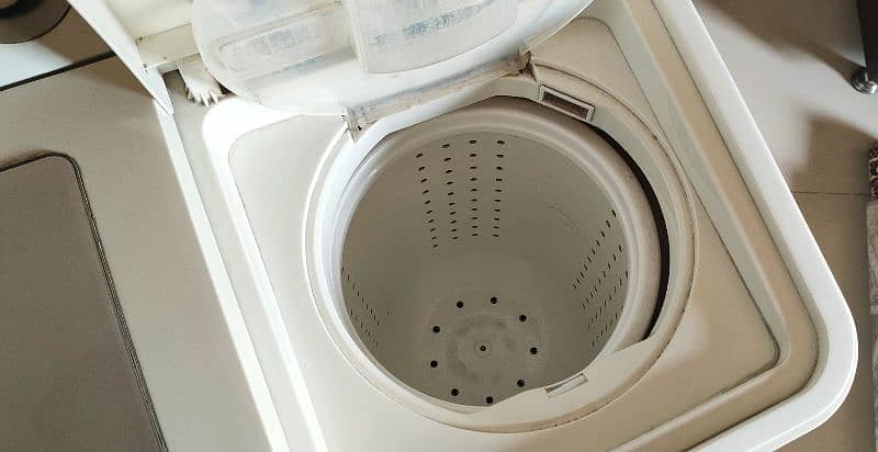 KENWOOD Washing Machine with Dryer 2