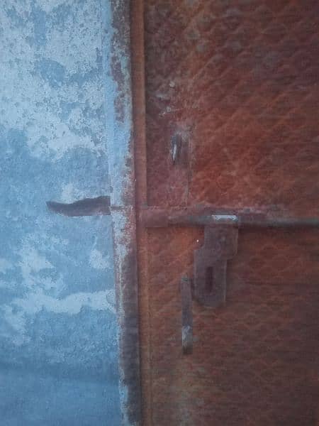 Mumty Door Iron 1