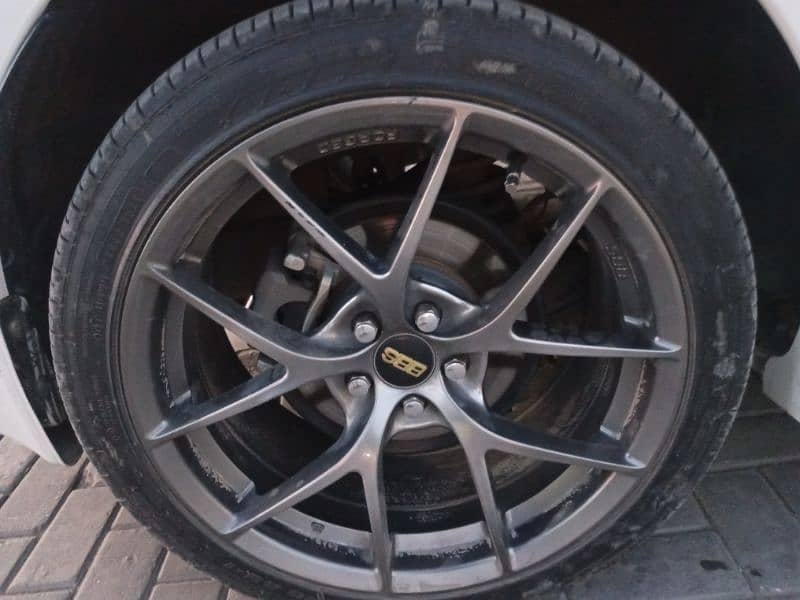 18 inches rim tyre for sale 0