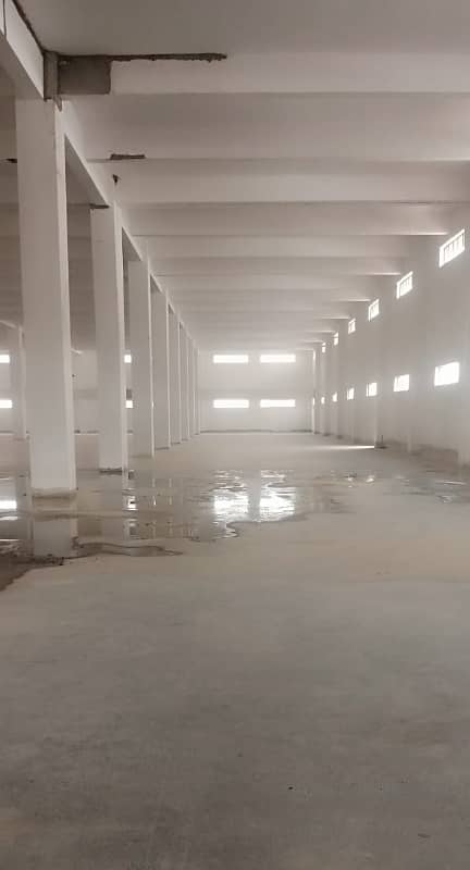 65000 sq. ft. Neat and clean Warehouse available for rent in Sunder industrial Estate Lahore 8