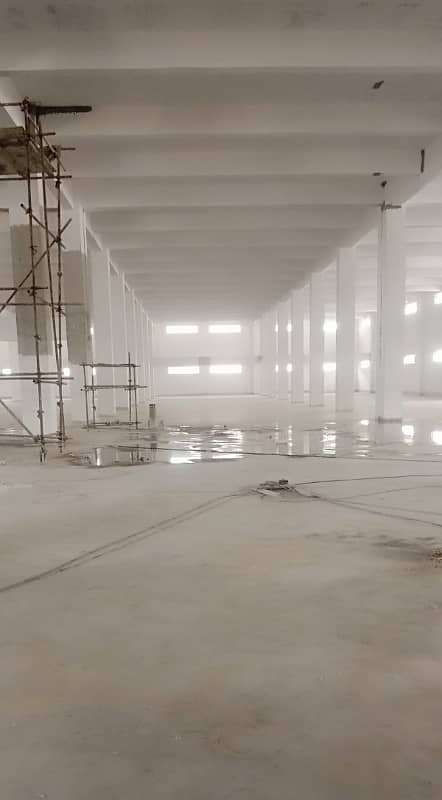65000 sq. ft. Neat and clean Warehouse available for rent in Sunder industrial Estate Lahore 9