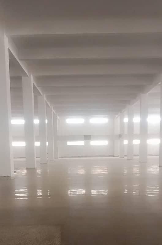 65000 sq. ft. Neat and clean Warehouse available for rent in Sunder industrial Estate Lahore 10