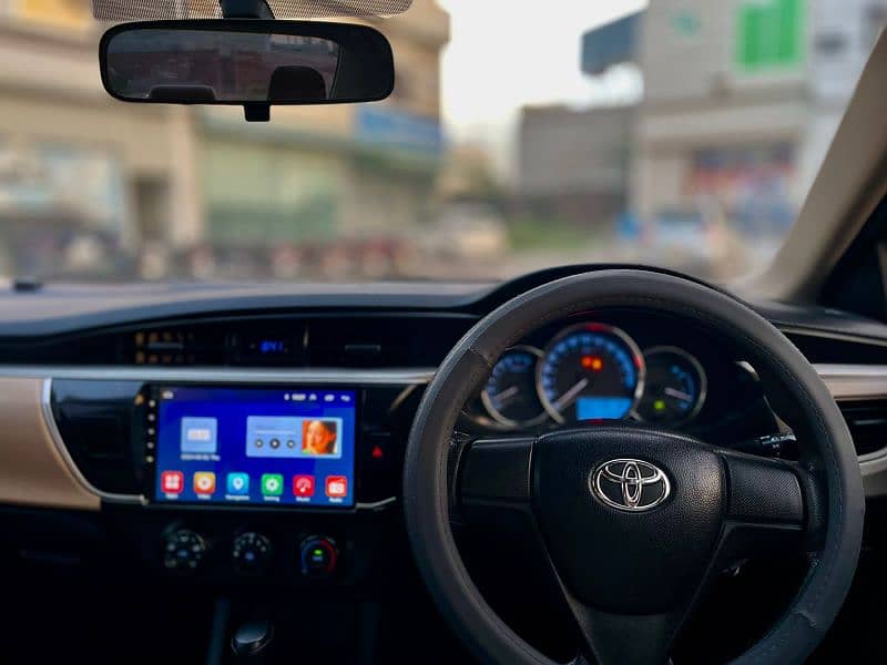 Toyota Corolla Altis 1.6 model 2015 9