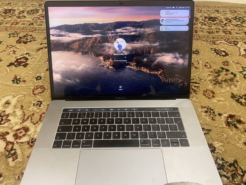 Macbook Pro 2017 (Quad Core) 0