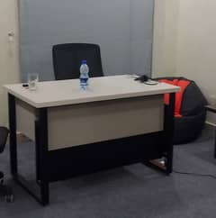 1 Office table and 2 workstations for sale 0