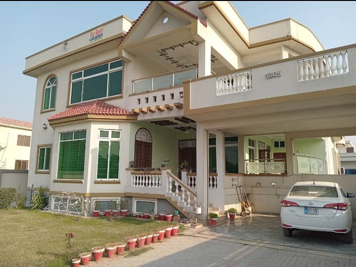 2 Kanal Triple Storey House For Rent For Multinational Company Hostle Guest House 0