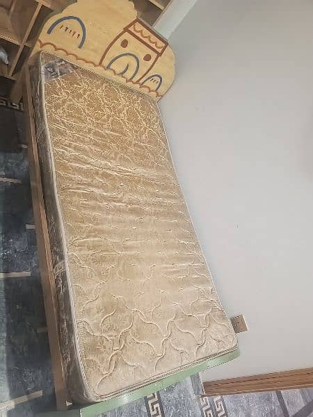Single bed is available for sale 2