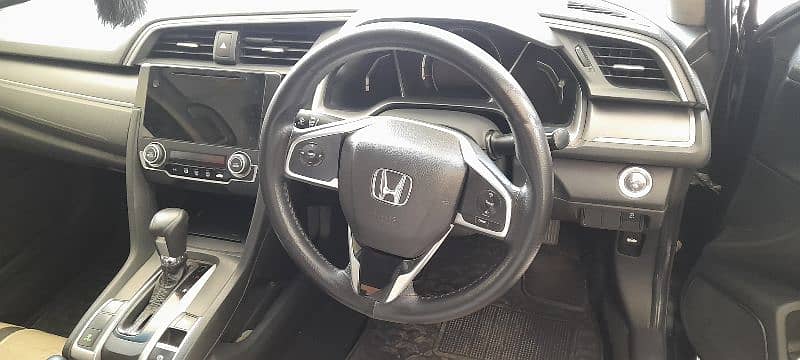 Honda Civic Oriel 2018 8