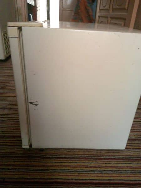 Daewoo Room Refrigerators 4