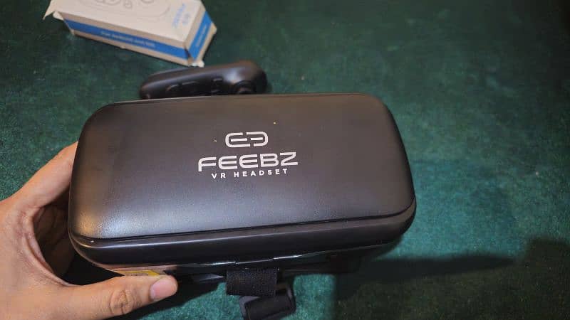 FEEBZ VR Headset 4