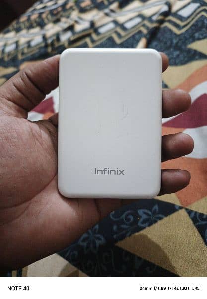 INFINIX NOTE 40 WIRELESS CHARGER 2