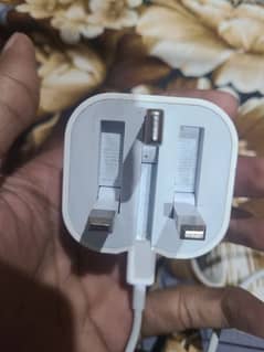 Apple 25 watt charger with cable