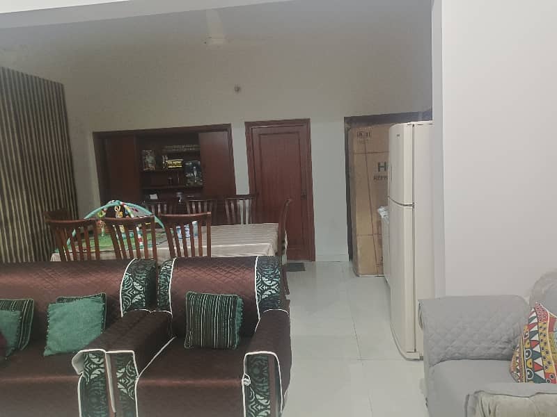 PGECHS SOCIETY A1 MODEL TOWN LINK ROAD
15 MARLA CORNER SINGLE STORY LAWISH HOUSE FOR SALE
2 BED ROOMS WITH ATTACHED BATH
HAVING LARGE DRAWING WITH ATTACHED BATH,LAUNGE
TOTALY TILED ,WOOD WORK 8
