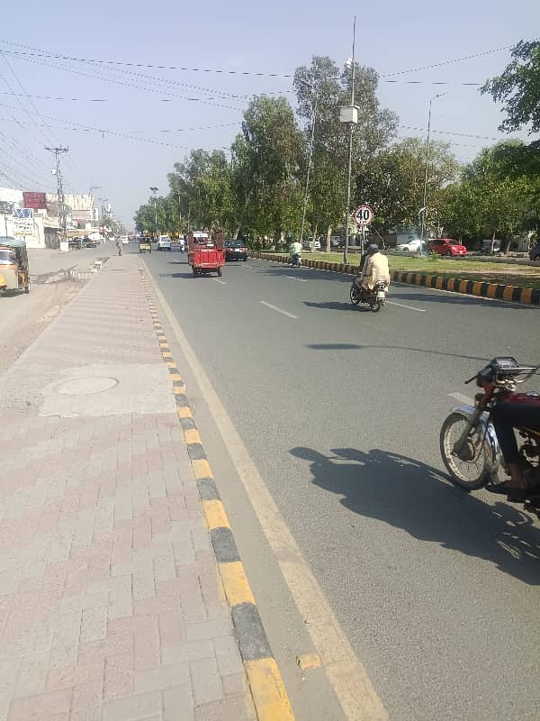 MAIN PECO ROAD NEAR MODEL TOWN LINK ROAD
QUAID E AZAM INDUSTRIAL AREA
MAIN 100 FIT ROAD COMMERCIAL 1 CANAL PLOT FOR SALE HOT LOCATION 0