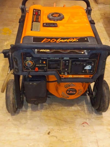2.8 KW Almost New Generator With Company Fitted Gas Kit 1