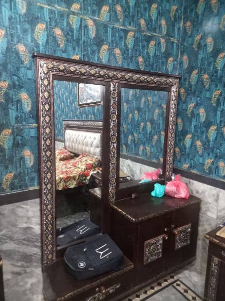 Bed Room Furniture Set for Sale 2