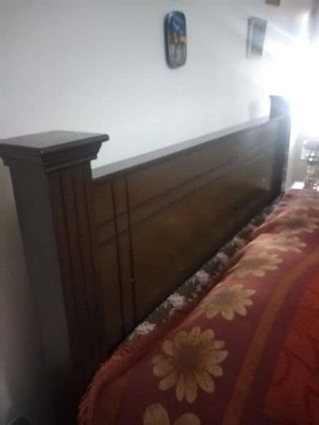 bed with 2 side drawers n dressing table without mattress 1