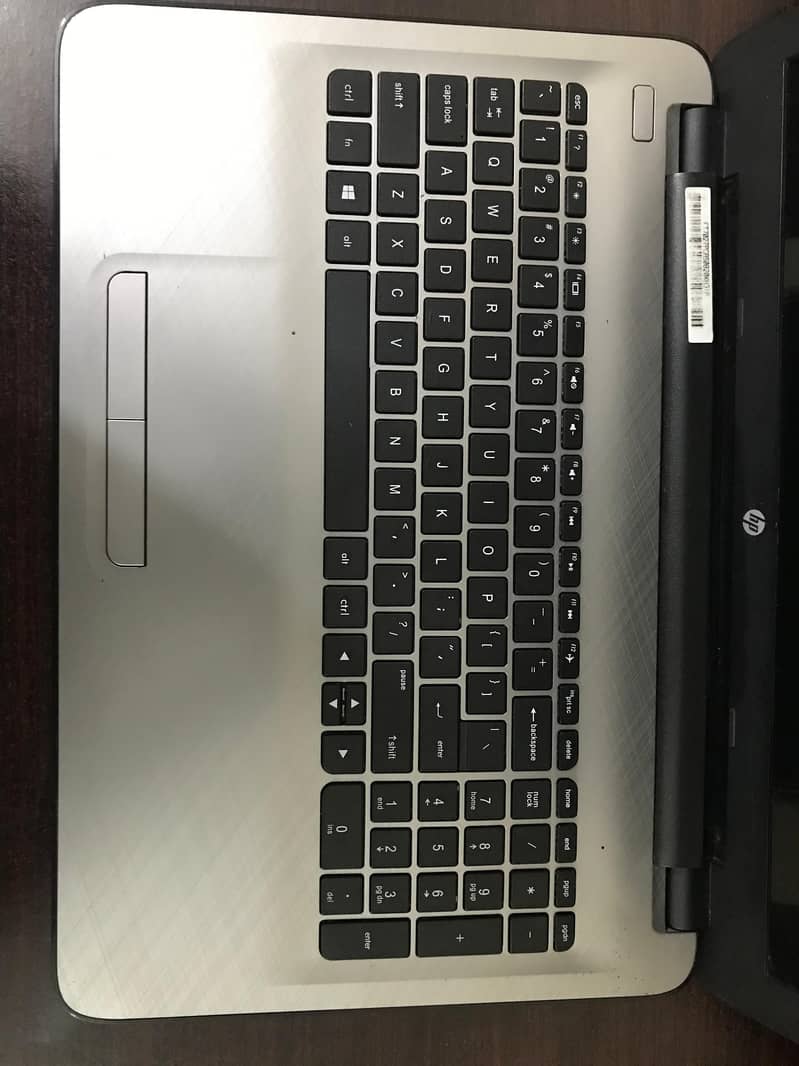 HP Notebook - Intel CORE i3, 5th Generation, 2 GHz & 2 Cores 6