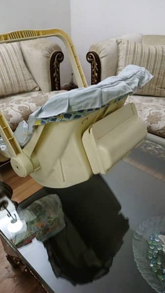 car seat, baby carrier and bath tub / baby accessories /baby essential 6