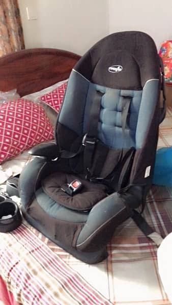 car seat, baby carrier and bath tub / baby accessories /baby essential 9