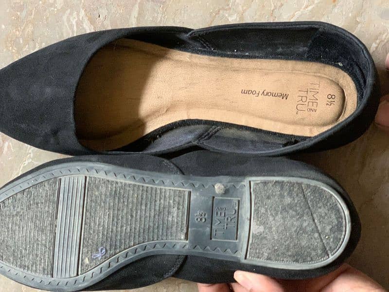 Black pumps original Branded leather stuff in excellent condition 14