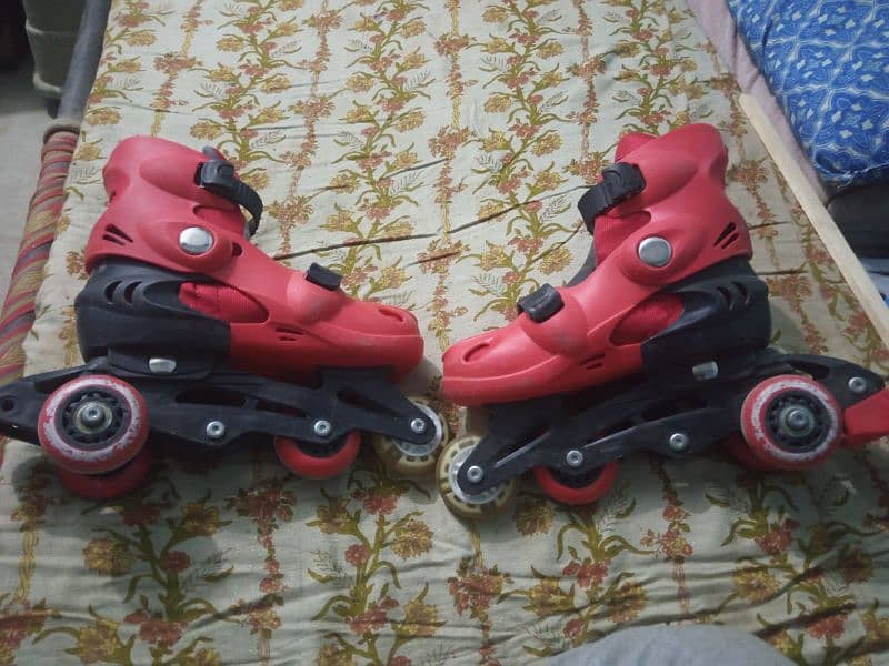 skating wheel shoes 3