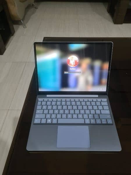 Surface Go 2 Laptop Touchscreen 2k display i5 11th Gen Pro 3