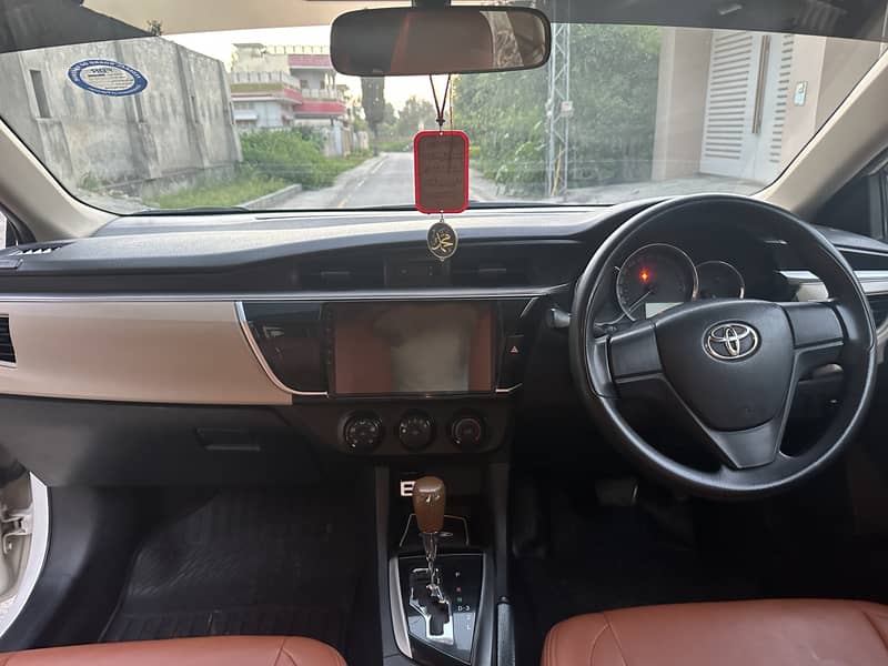 Toyota GLI 2014 6