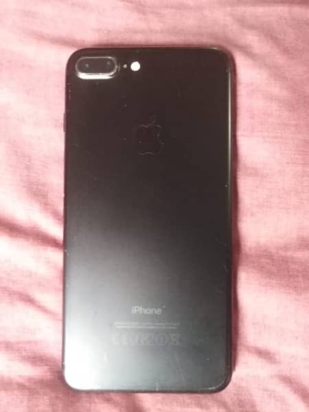 Apple iPhone 7 plus 1